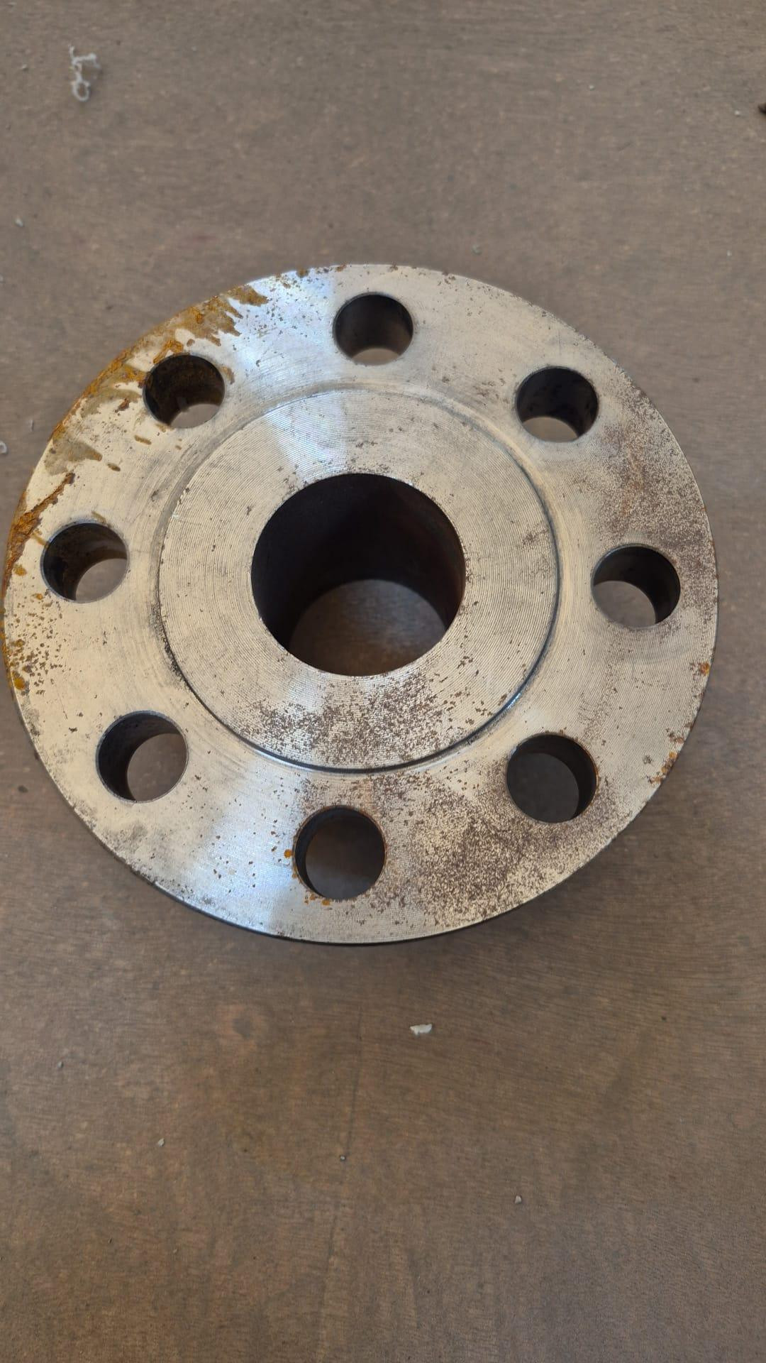 WELDING NECK FLANGE MALZEME: ASME B16.5 NACE STANDART: A105 RATING: 300# ÇAPLAR: 2" ET KALINLIKLARI: S-80 YUZEY: RF IDENT NUMBER: 1949585 COMMODITY CODE: HFWNFLA2017C0A3090