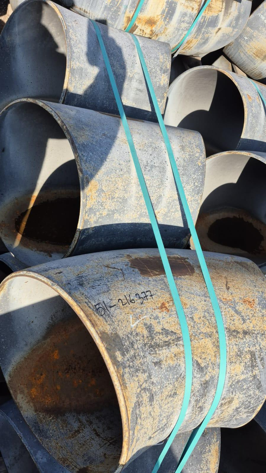 45 ELBOW-20"-ASTM A234 WPB 45 DEGREES ELBOW LONG RADIUS ASME B16.9 SMLS B.W.