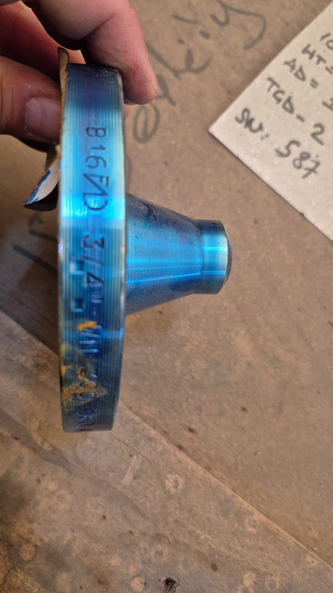 WELD NECK FLANGE A105 - - NACE 300 RF - .75 IN. S-160 MALZEME: A-105 STANDART: ANSI-B16.5 RATING: 300 ÇAPLAR: 0.75 YUZEY: BOYASIZ ID ENT NUMBER: I1949573 COMMODITY CODE: HFWNFLA2017C0A3090