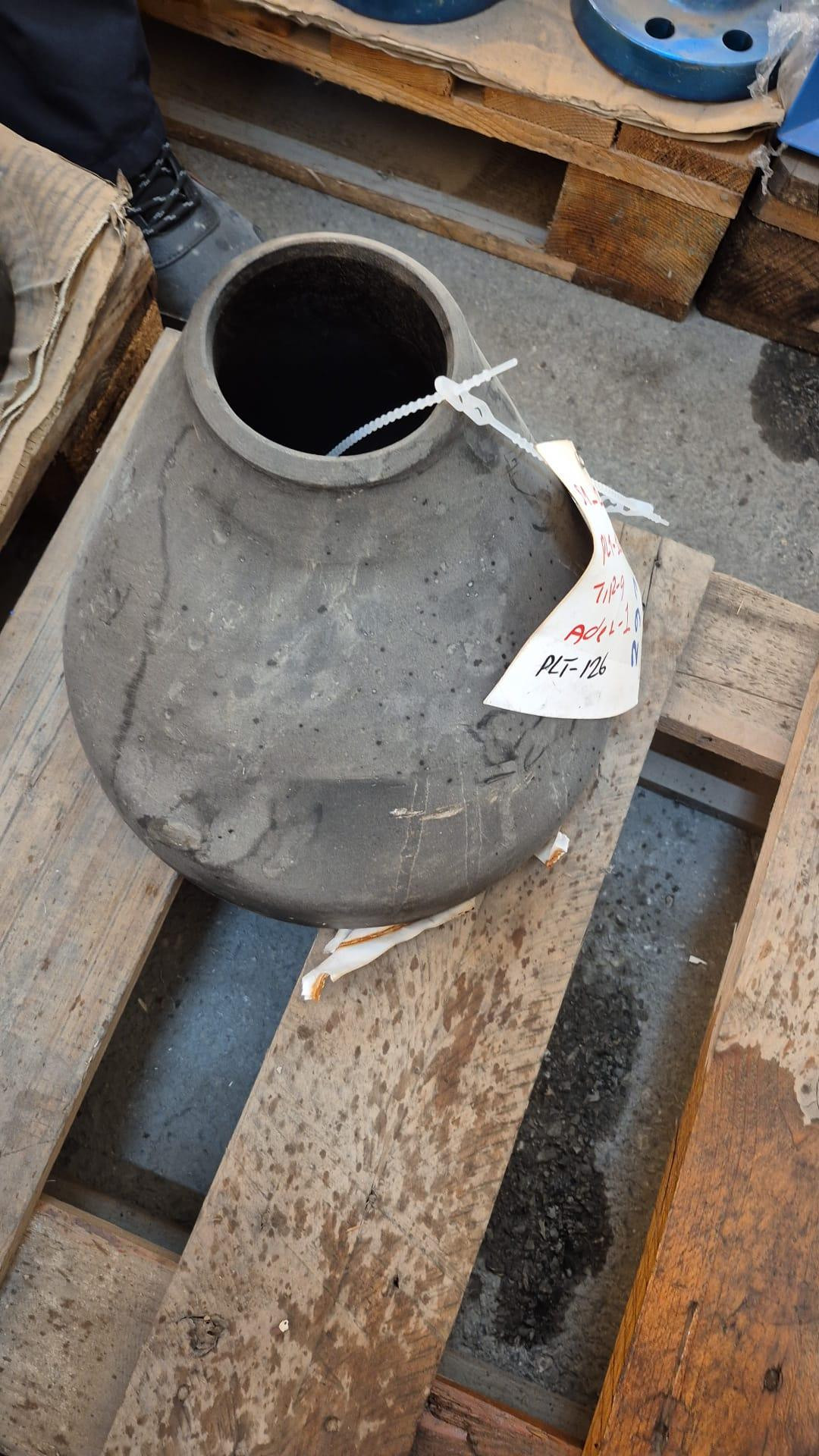 ECCENTRIC REDUCER SMLS MALZEME: ASTM A234-WP11 BAĞLANTI TİPİ: BW STANDART: ASME B16.9 ÇAPLAR-1: 10" ÇAPLAR-2: 4" ET KALINLIKLARI-1: S-60 ET KALINLIKLARI-2: S-80 RATING-1: - RATING-2: - YUZEY: - IDENT NUMBER: 1129171 COMMODITY CODE: HAEREDC301C01A5000
