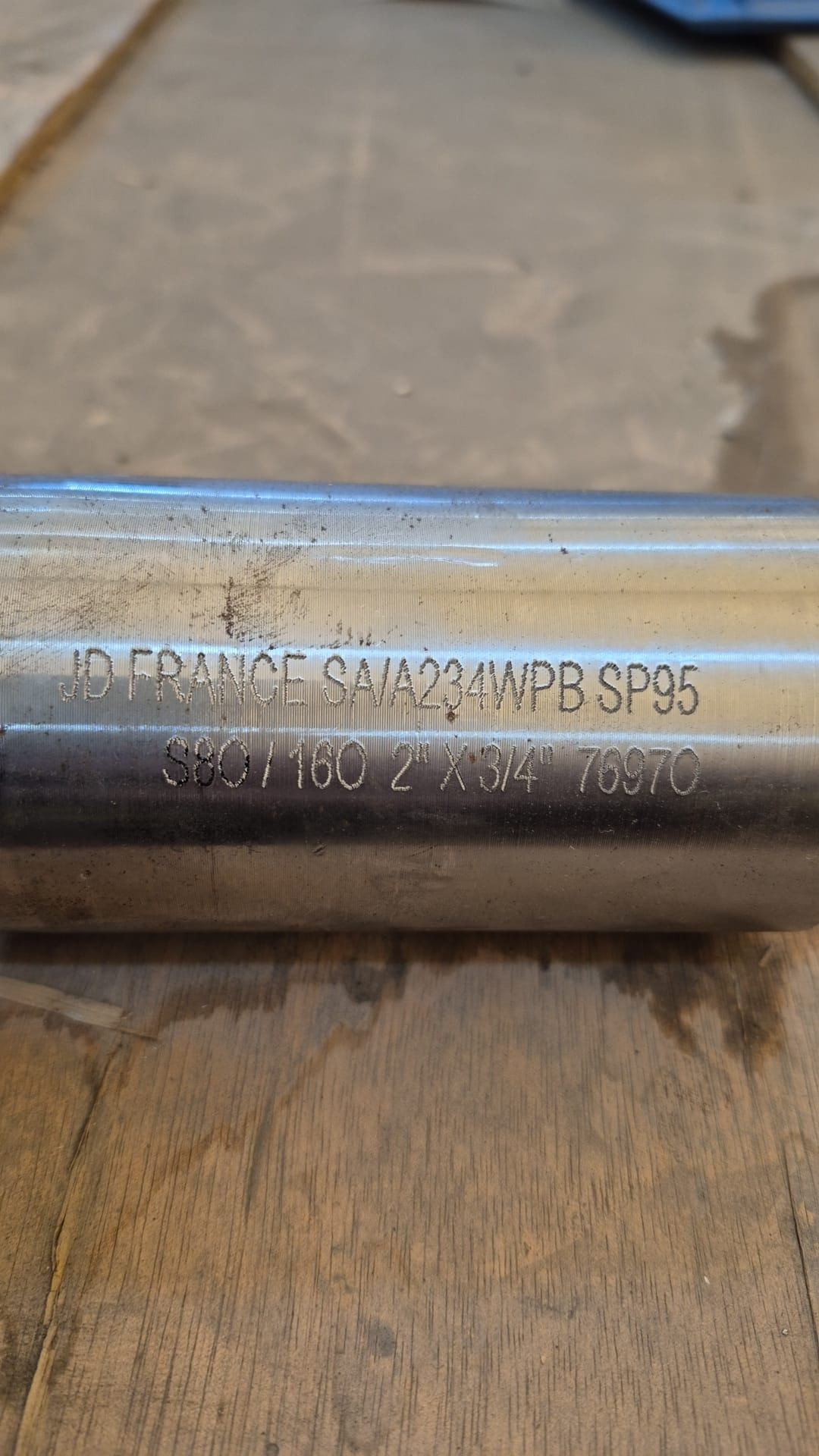 ECCENTRIC REDUCER MALZEME: ASTM A234-WPB BAĞLANTI TİPİ: BW STANDART: ASME B16.9 NACE ÇAPLAR-1: 2" ÇAPLAR-2: 3/4" ET KALINLIKLARI-1: S-80 ET KALINLIKLARI-2: S-160 RATING-1: - RATING-2: - YUZEY: - IDENT NUMBER: 1949383 COMMODITY CODE: HAEREDA301C01A5110