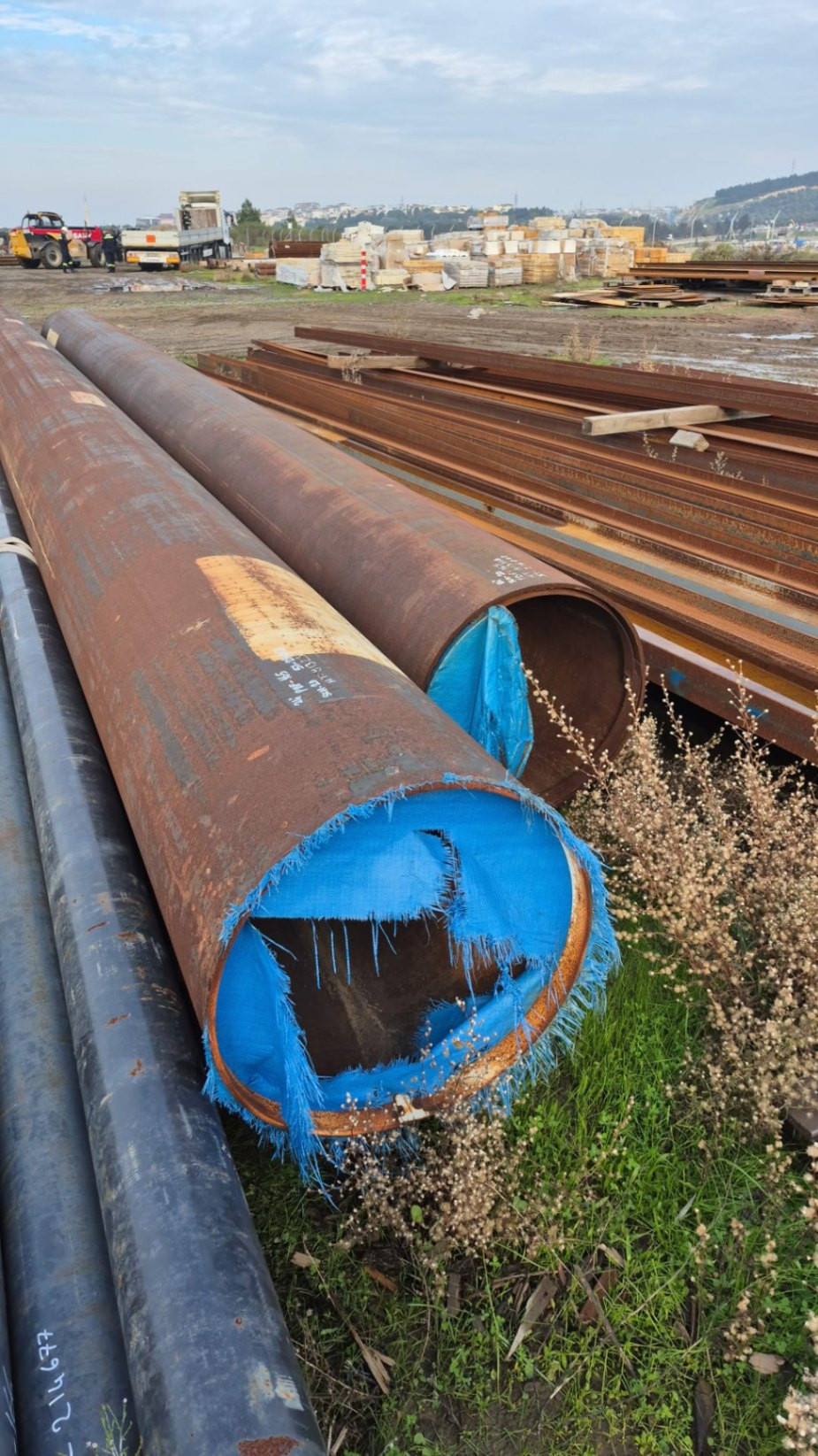 PIPE-24"-ASTM A106 Gr. B SMLS ASME B36.10M -SCH. 20