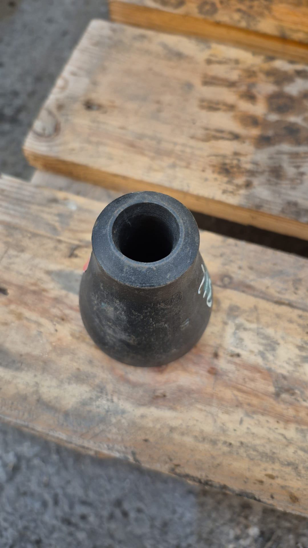 CONCENTRIC REDUCER SMLS MALZEME: A234-WPB - NACE BAĞLANTI TİPİ: BW STANDART: ASME B.16.9 ÇAPLAR-1: 2" ÇAPLAR-2: 1" ET KALINLIKLARI-1: S-80 ET KALINLIKLARI-2: S-160 RATING-1: - RATING-2: - YUZEY: - IDENT NUMBER: 1949311 COMMODITY CODE: HACREDA301C01A5110